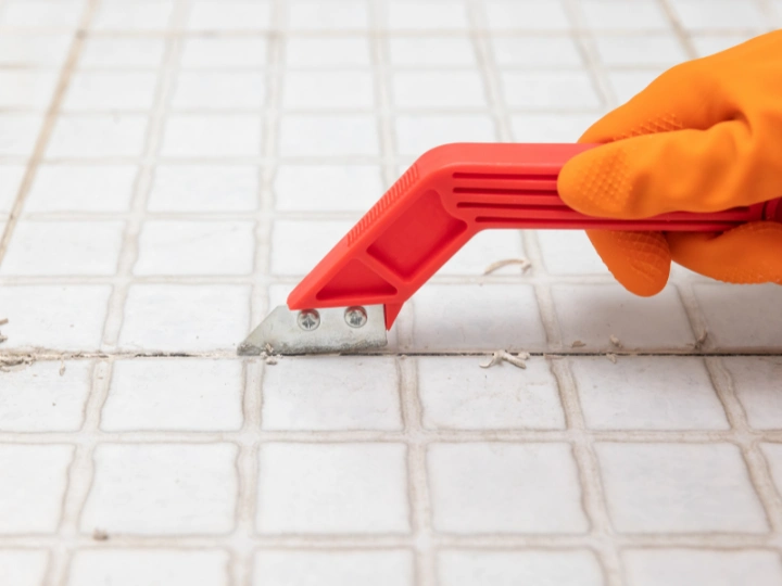 What Do Professionals Clean Tile and Grout With